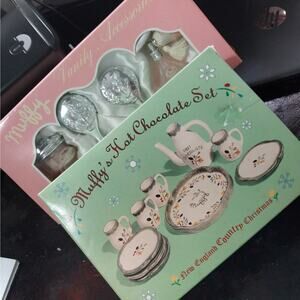 VINTAGE NEW BOXED! MUFFY VANDERBEAR! HOT CHOCOLATE SET, & BOUDOIR VANITY SET!